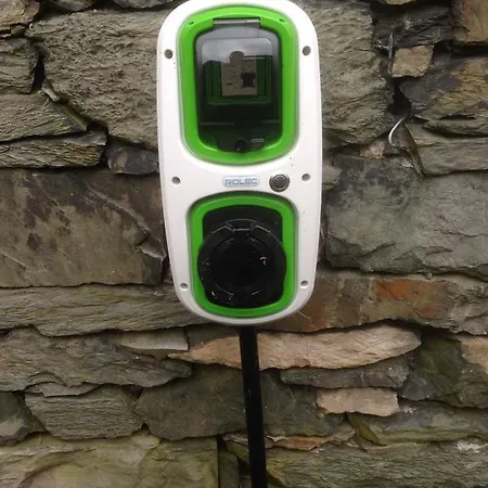 Kirkwood Guest House, Free Parking, Electric Car Point Windermere
