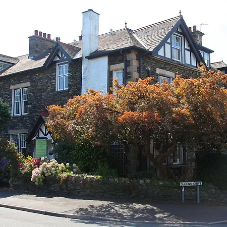 Kirkwood Guest House, Free Parking, Electric Car Point 4* Windermere