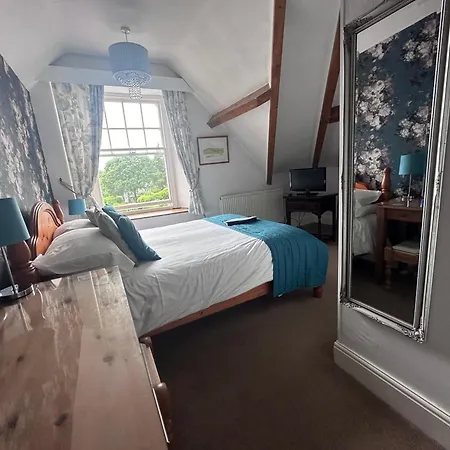 Kirkwood Guest house