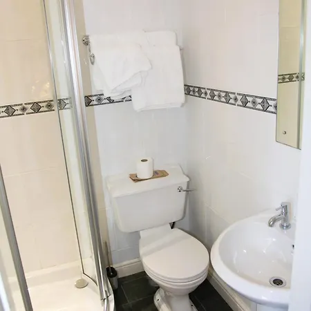 Casa de hóspedes Kirkwood Guest House, Free Parking, Electric Car Point