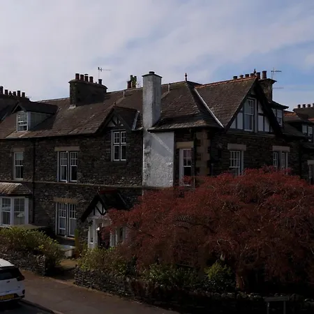Guest house Kirkwood 4*