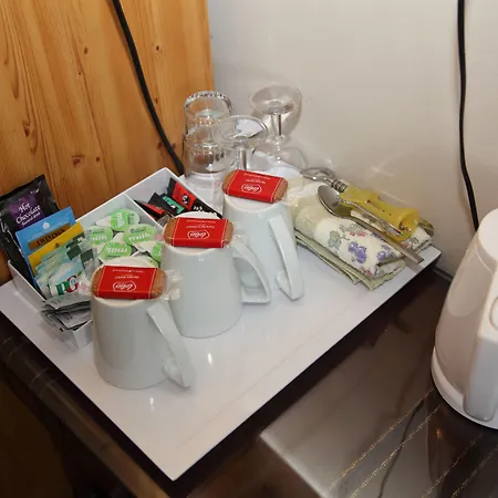 Kirkwood Guest House, Free Parking, Electric Car Point 4* Windermere