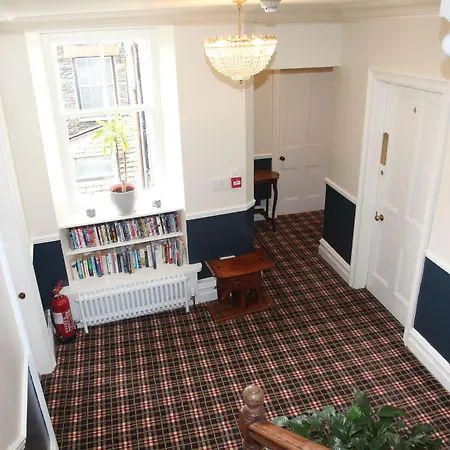 Πανσιόν Kirkwood 4*