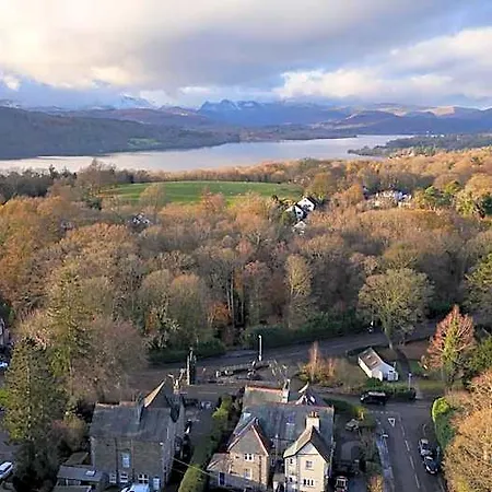 Kirkwood Guest House, Free Parking, Electric Car Point Guest house 4*