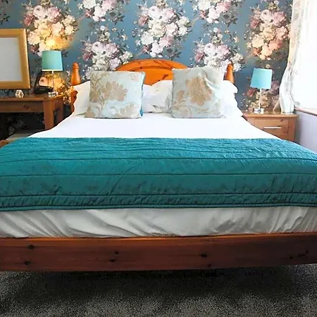 Kirkwood Guest House, Free Parking, Electric Car Point Windermere