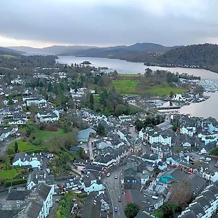 Guest house Kirkwood Guest House, Free Parking, Electric Car Point Windermere
