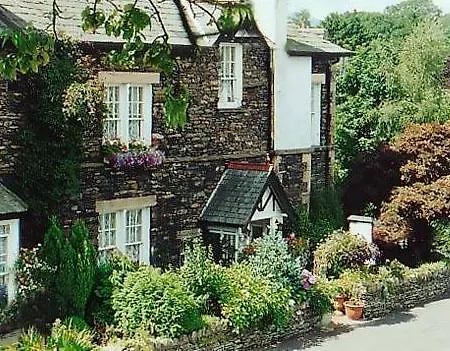 Kirkwood Guest House, Free Parking, Electric Car Point Casa de hóspedes Windermere
