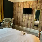 Πανσιόν Kirkwood 4*