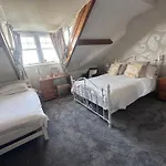Πανσιόν Kirkwood 4*